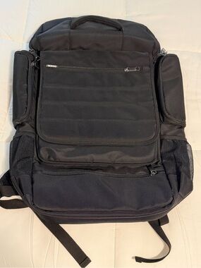 Socko  Men’s Black Everyday Backpack